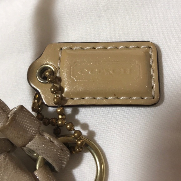 Authentic Coach Wristlet Bag, Beige Sparkly, Gold hardware, dust bag included - Picture 4 of 9